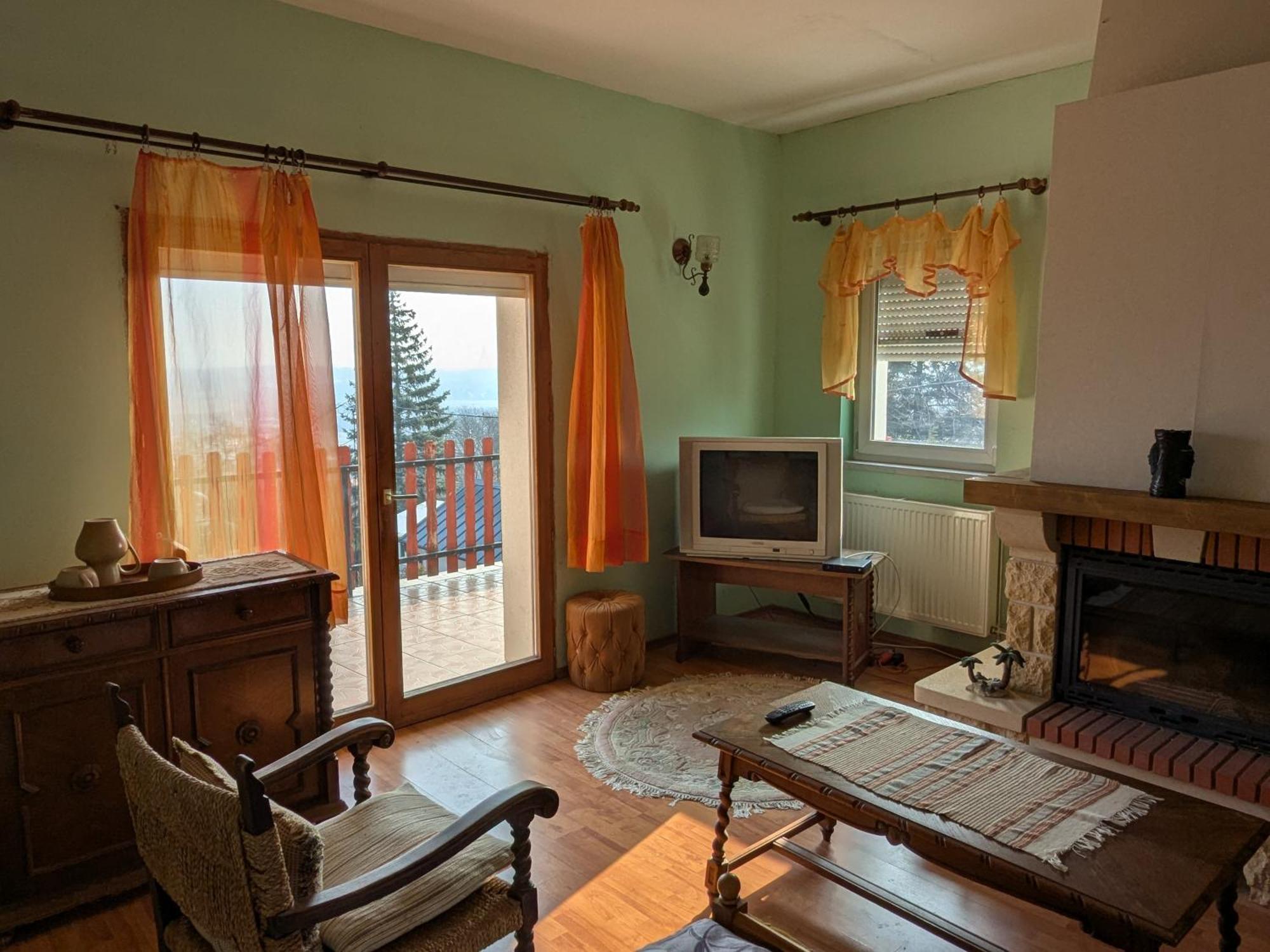 Valeria Vendeghaz Apartment Будакалас Екстериор снимка
